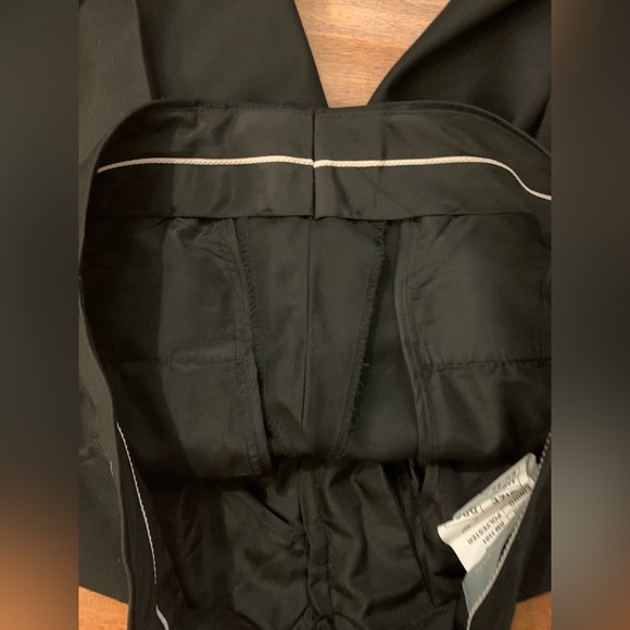 NWOT ROSSI MAN LUXURY BLACK SIZE 34S 3PC SUIT - Picture 12 of 13